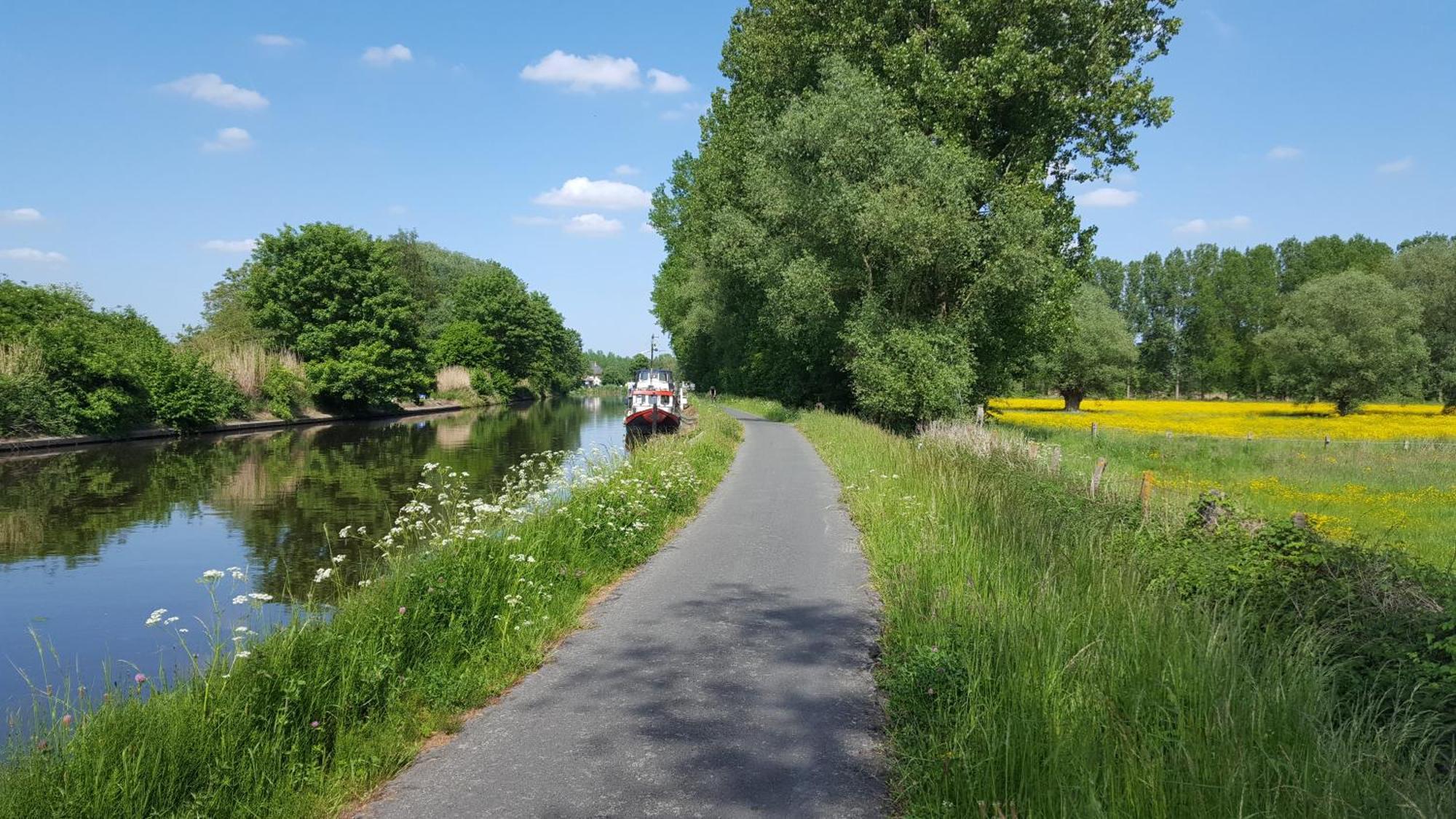 B&B Krieken De Jour Ninove Bagian luar foto